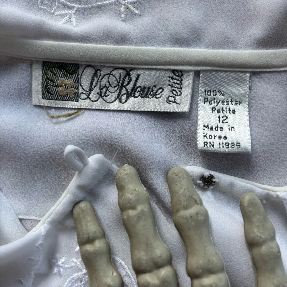 💀 SOLD 💀 Vintage 80s Sheer White Pleated Lace Loop Collar Short Sleeve Blouse M - Picture 8 of 9
